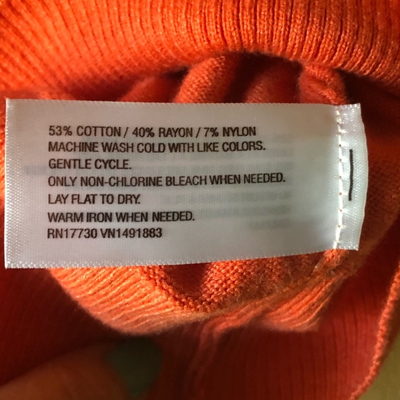 Orange 3/4 sleeve sweater - Picture 4 of 4